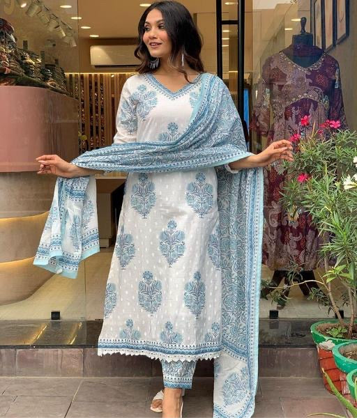 Balaji Closet Women Printed Kurta and Pant Set With Dupatta