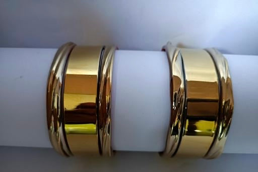 GOLDEN BANGLES