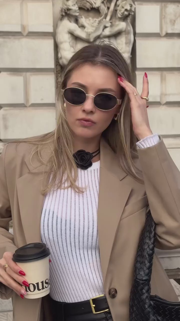 A LUINS Retro Designer Oval Metal